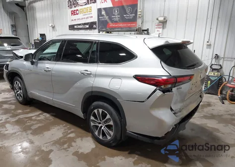 2020 Toyota Highlander Hybrid Xle z USA, uszkodzony, nr VIN 5TDGBRCH7LS505291